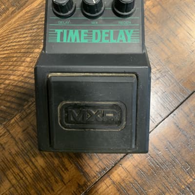 MXR M-206 Time Delay Analog Series 2000 Guitar Pedal Black image 1