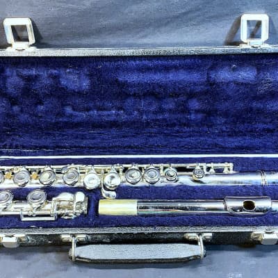 Artley 18-0 Silver-Plated Flute, USA, with case, Good