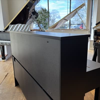 Yamaha CLP685 Clavinova Digital Piano image 3