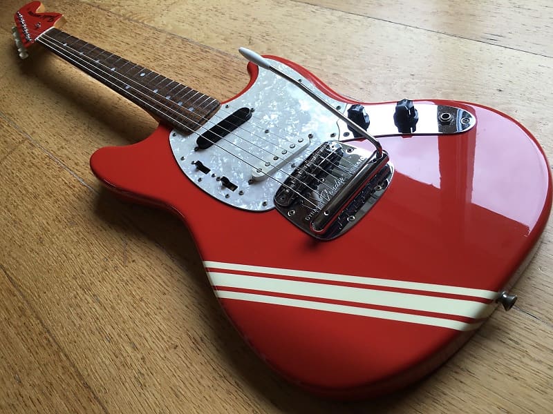 All Mustang Guitars | Fender Electric Guitars