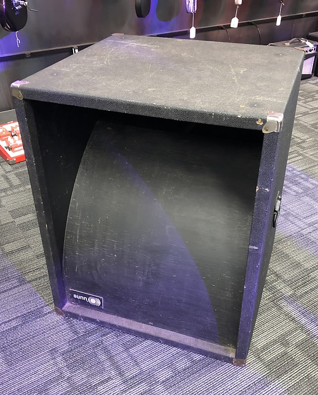 Vintage USA Sunn 1x18 118 MH folded cab cabinet 4 ohm RARE w Vintage USA Sunn 1x18 118 MH folded cab cabinet 4 ohm RARE w