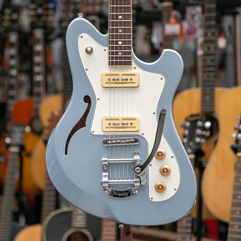 baum guitars conquer59 blue 美品 ハードケース付 Conquer 59 with Tremolo Skyline Blue | Baum Guitars | 取扱い