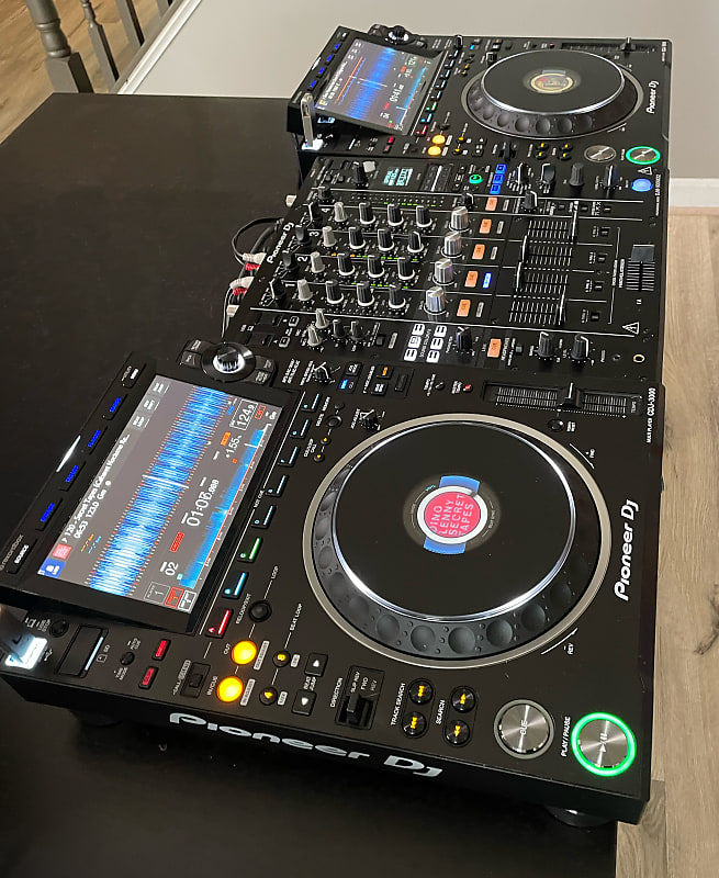 Pioneer CDJ-3000 (2) & DJM-900NXS2 2022 - Black