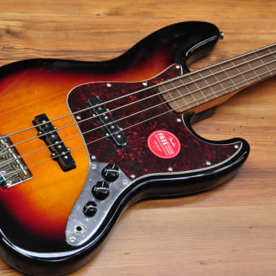 Squier  Classic Vibe 60's Jazz Bass Fretless 3 Tone Sunburst image 1