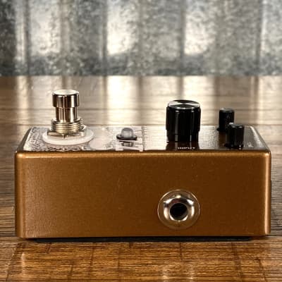 Outlaw Effects Five O'Clock Fuzz Guitar Effect Pedal image 4