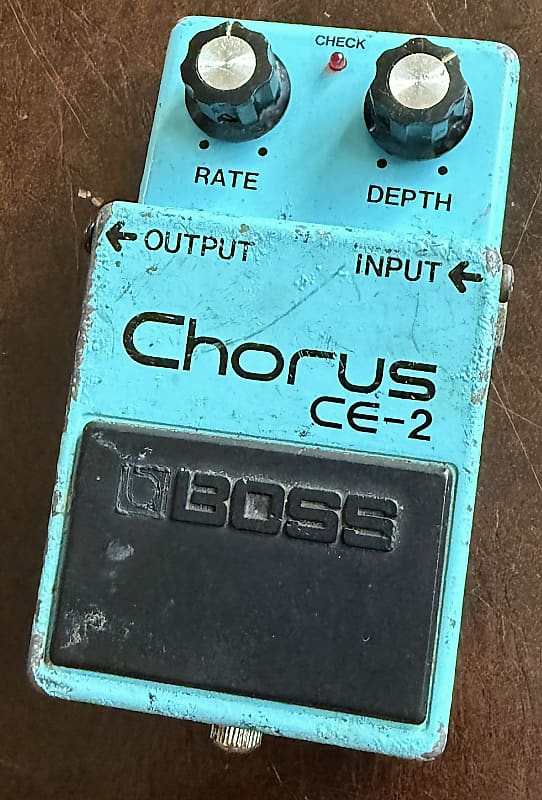 Boss CE-2