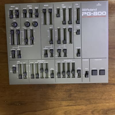 Roland PG-800 Synthesizer Programmer | Reverb