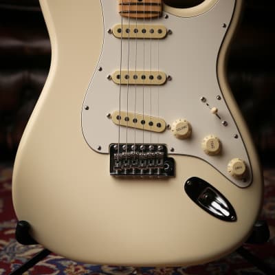 2021 Fender Limited Edition American Performer Stratocaster Olympic White for sale