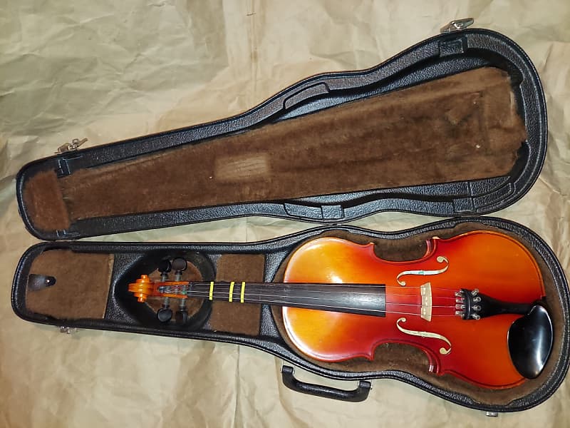 Suzuki 101RR (Full 4/4 Size) Violin, Japan 1989, Stradivarius Copy, with case/bow image 1