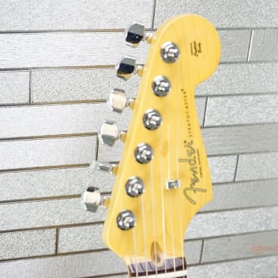 Fender American Professional II Stratocaster with Rosewood Fretboard - 3-Color Sunburst image 14