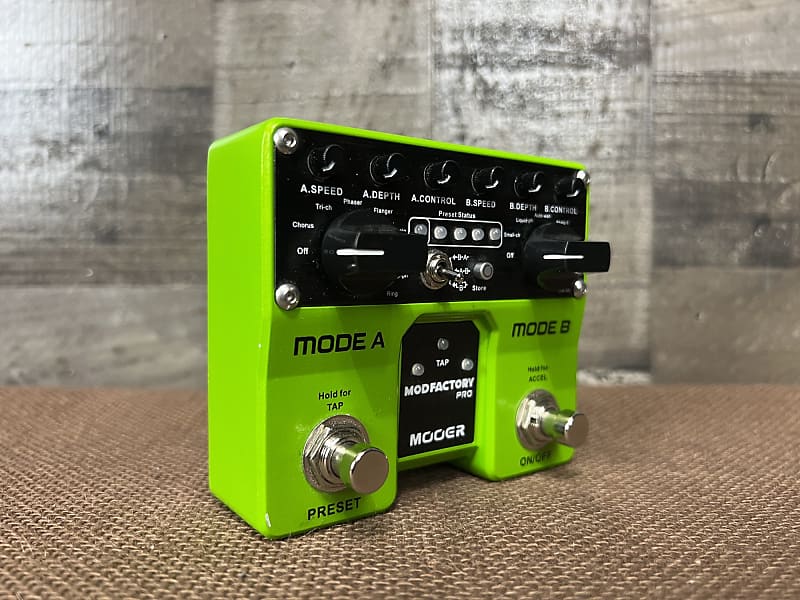 MOOER MOD Factory Pro Stereo Multi Modulation Pedal