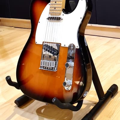 1995 Fender USA American Standard Telecaster Sunburst w/ Maple Fretboard image 3