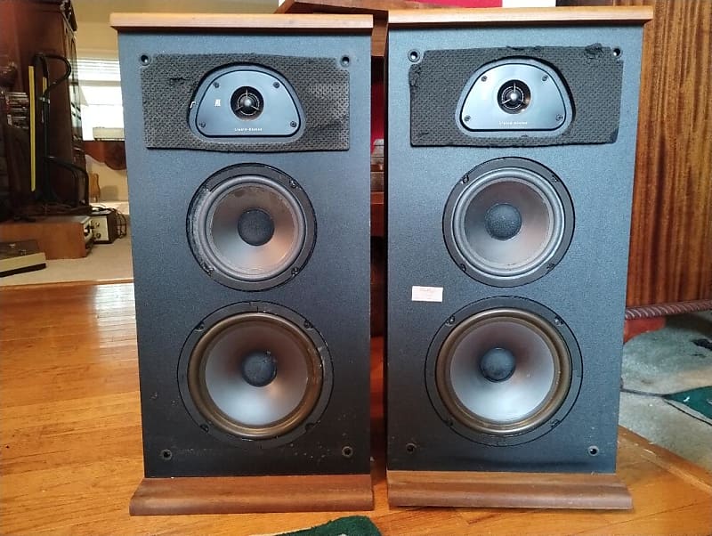 Acoustic Research TSW410 speakers in very good condition- 1980's image 1