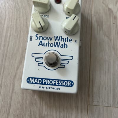 Reverb.com listing, price, conditions, and images for mad-professor-snow-white-auto-wah
