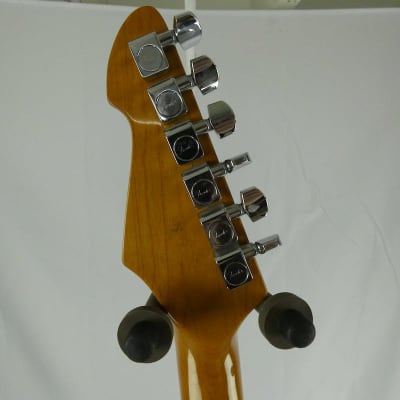 Used Peavey GENERATION EXP W/BAG Electric Guitars Sunburst image 4
