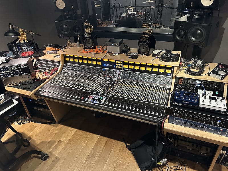 API 1608 with 16 Channel Expander | Reverb