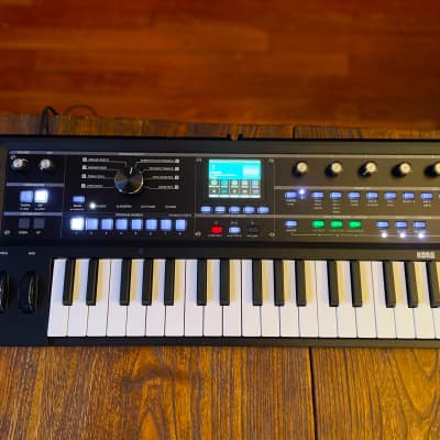 Korg MicroKORG 2 Limited Edition Black