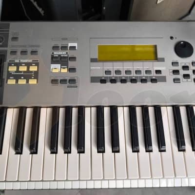 Yamaha MOTIF 7 workstation image 3