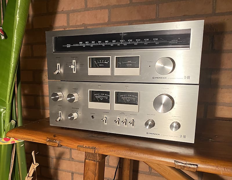 Pioneer SA-706 integrated amplifier and TX-606 tuner | Reverb