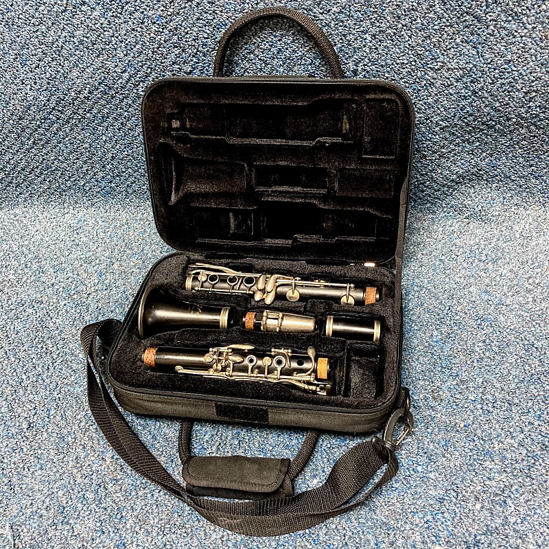 Artley Prelude Clarinet w/ Case, Mouthpiece & Ligature image 1