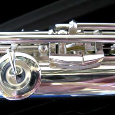 Mint Open Box Pearl PF-665RBE Open-Hole Flute, Solid Sterling Silver Headjoint; with Case image 7