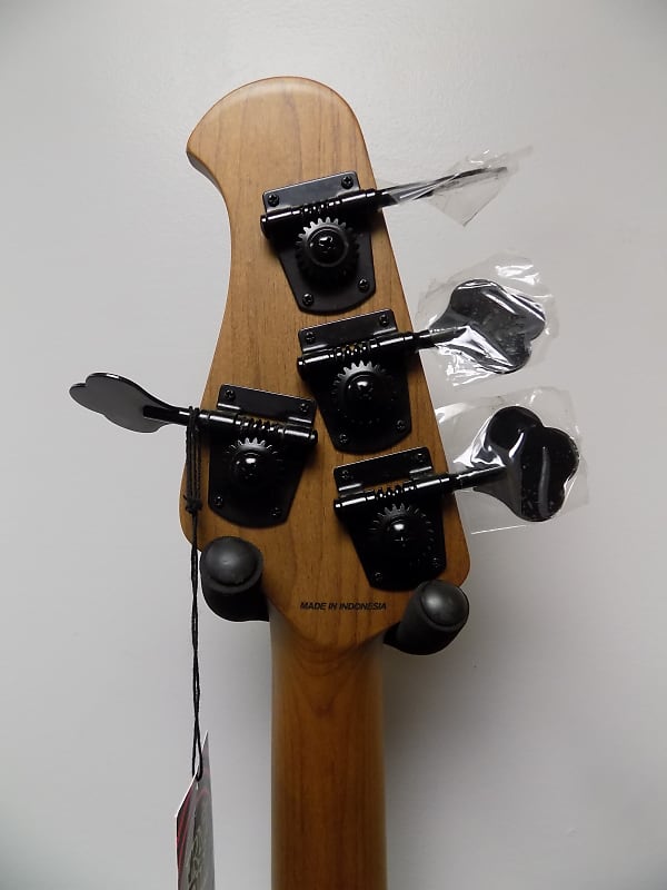 Sterling by Music Man StingRay Ray34ASH-BK-M2 4-String Sterling by Music Man StingRay Ray34ASH-BK-M2 4-String