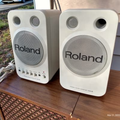 Roland pc speakers hotsell