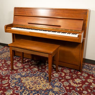 Yamaha Upright Piano | Szatén tölgy | SNYamaha Upright Piano | Szatén tölgy | SN  