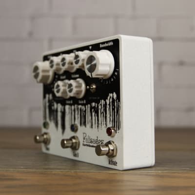 EarthQuaker Devices Palisades Mega Ultimate Overdrive V2