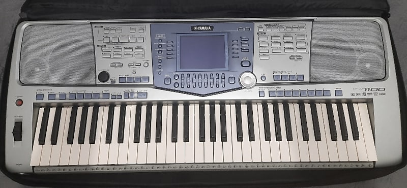 Yamaha PSR-1100 シルバー 61鍵 Yamaha PSR-1100 シルバー 61鍵 - メルカリ