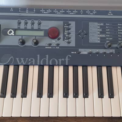 Waldorf Micro Q 37-Key Synthesizer