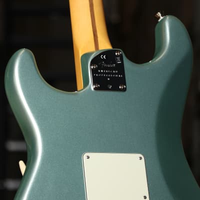 Fender American Professional II Stratocaster, Maple Fingerboard, Mystic Surf Green image 8