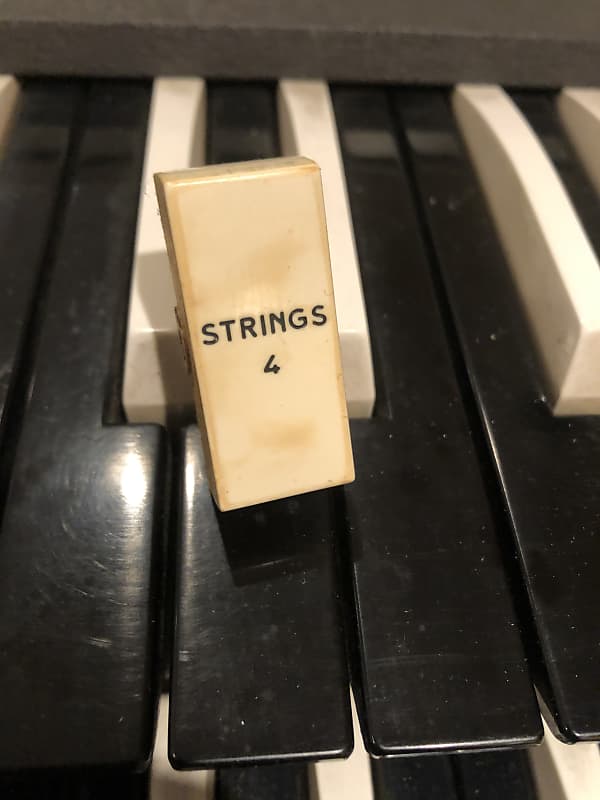 Farfisa  Compact strings 4’ switch image 1