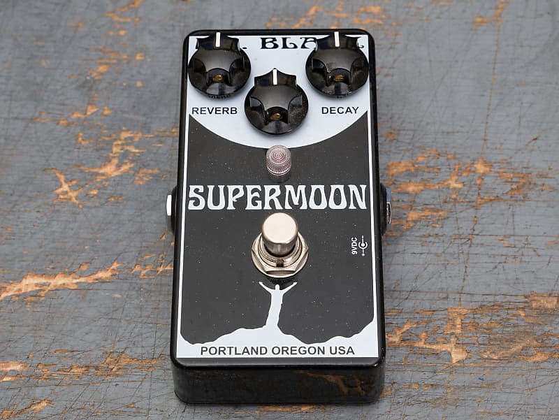 Mr. Black Supermoon