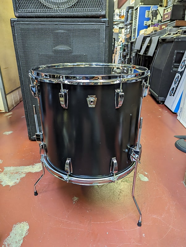 Spectacular! 1990s Ludwig 16 x 18