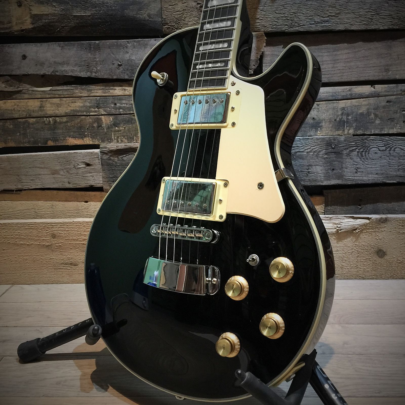 Hagstrom super swede clearance black