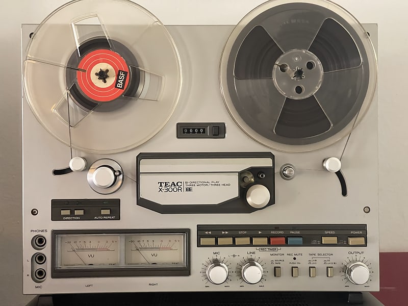TEAC X-300R 1/4 2-Track Reel to Reel Tape Recorder 1983 - 1992 - Grey
