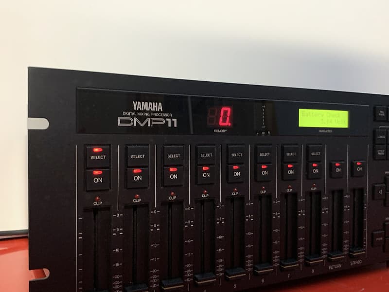 Yamaha DMP 11 digital Mixer / 8-Kanal / 1990 Schwarz / Pro Serviced /  idealer Vormischer im Rack