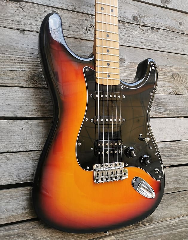 RIF 1039 Fender Stratocaster Made in Mexico MIM 1995 Special