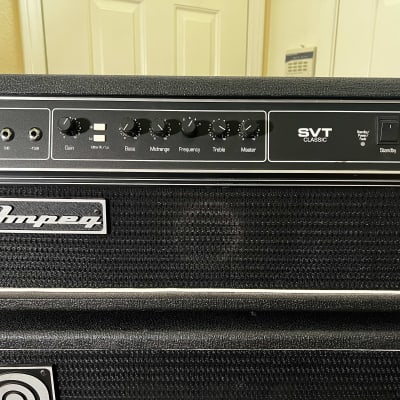 Ampeg SVT-CL Classic Series 300-Watt Tube Bass Amp Head 2000 - 2006