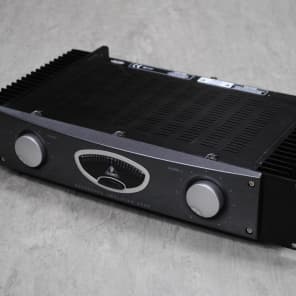 Behringer A500 600-Watt Studio Reference Power Amplifier