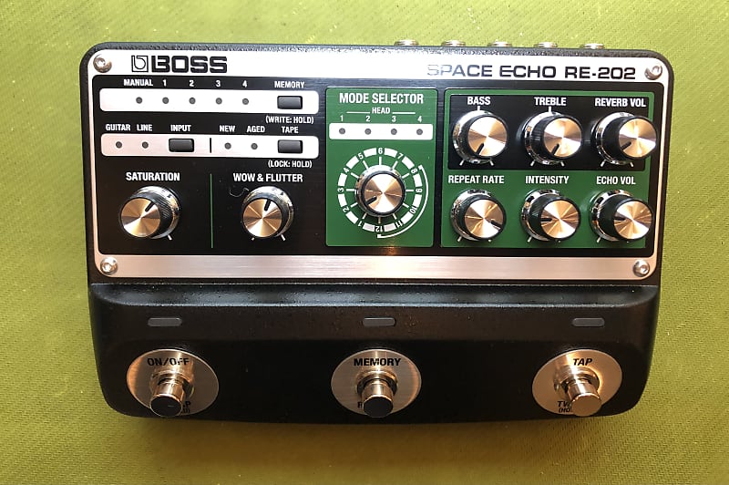 Boss RE-202 Space Echo