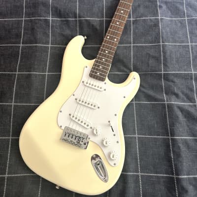 Fender Starcaster 2013 - White for sale