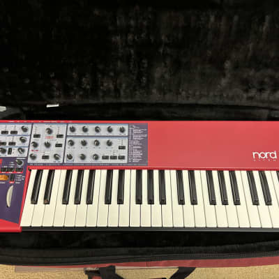 Nord Lead 2X 49-Key 20-Voice Polyphonic Synthesizer with Nord Softcase