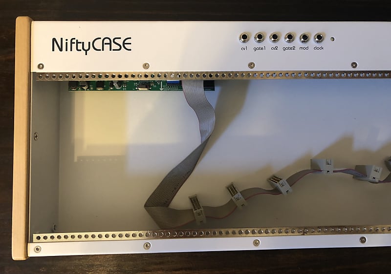 Cre8Audio NiftyCase - 3u 84hp Powered Eurorack Case with MIDI to CV