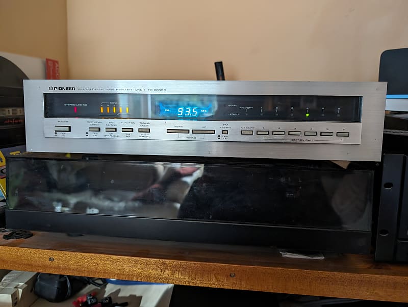 Pioneer TX-D1000 1980-81 - Silver  			