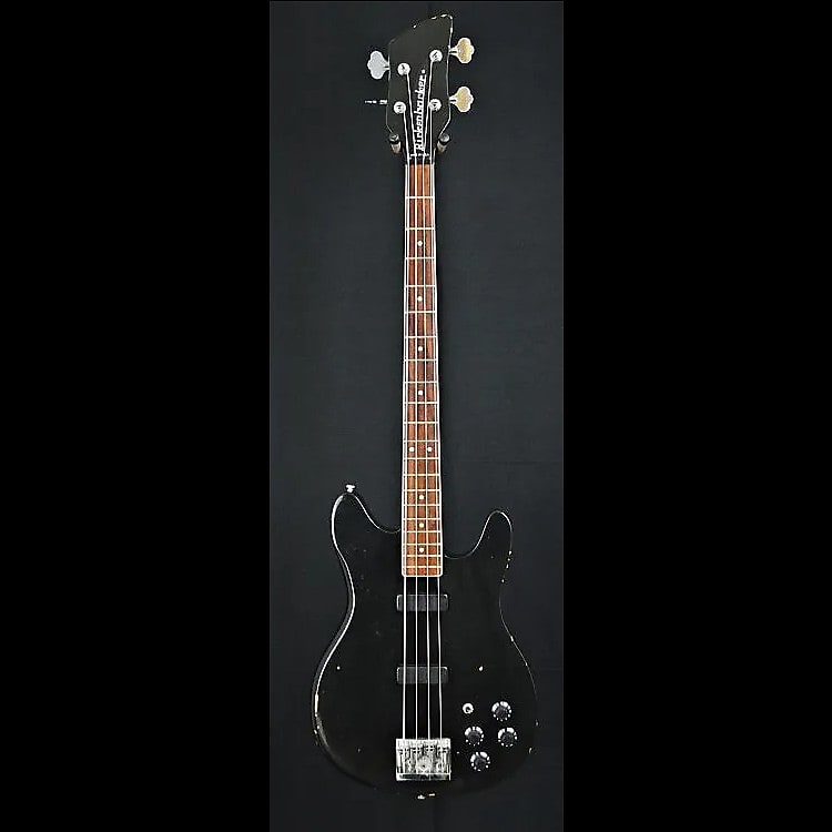 Rickenbacker deals bass reverb