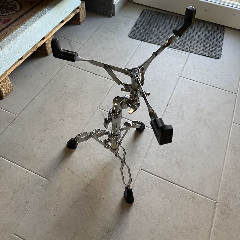 Mapex Massive snare stand image 1