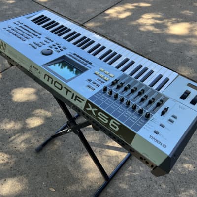 Yamaha Motif XS 6 Production Synthesizer 2000s - Gray
