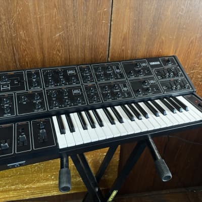 YAMAHA CS-15 CS 15 vintage analog synthesizer w/ case